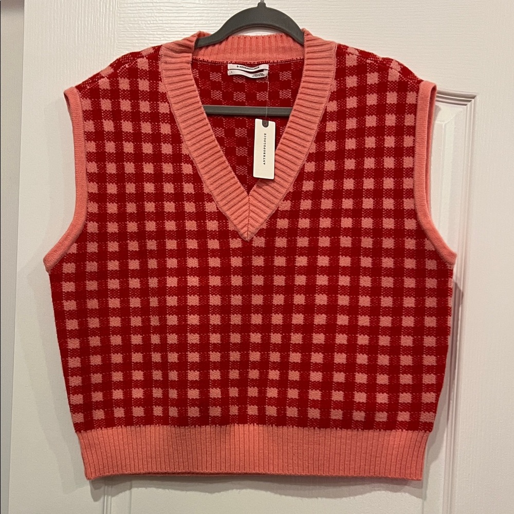 Anthropologie Red and Pink Checkered Women's Sweater Vest-Size Large NWT!! - Picture 1 of 7